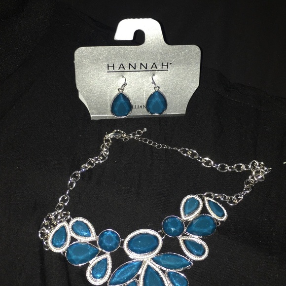 Hannah Necklace and Earrings set - Picture 5 of 5